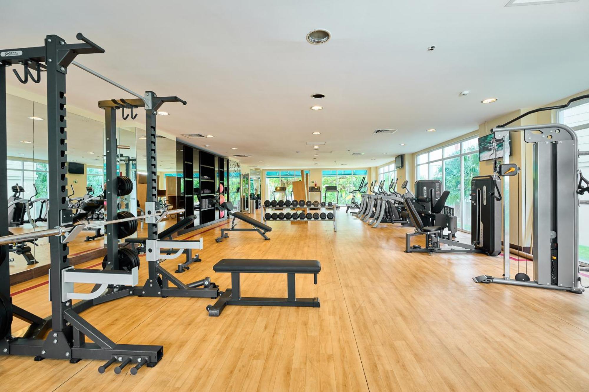 Gran Evenia Bijao Hotell Santa Clara  Exteriör bild A gym in a hotel