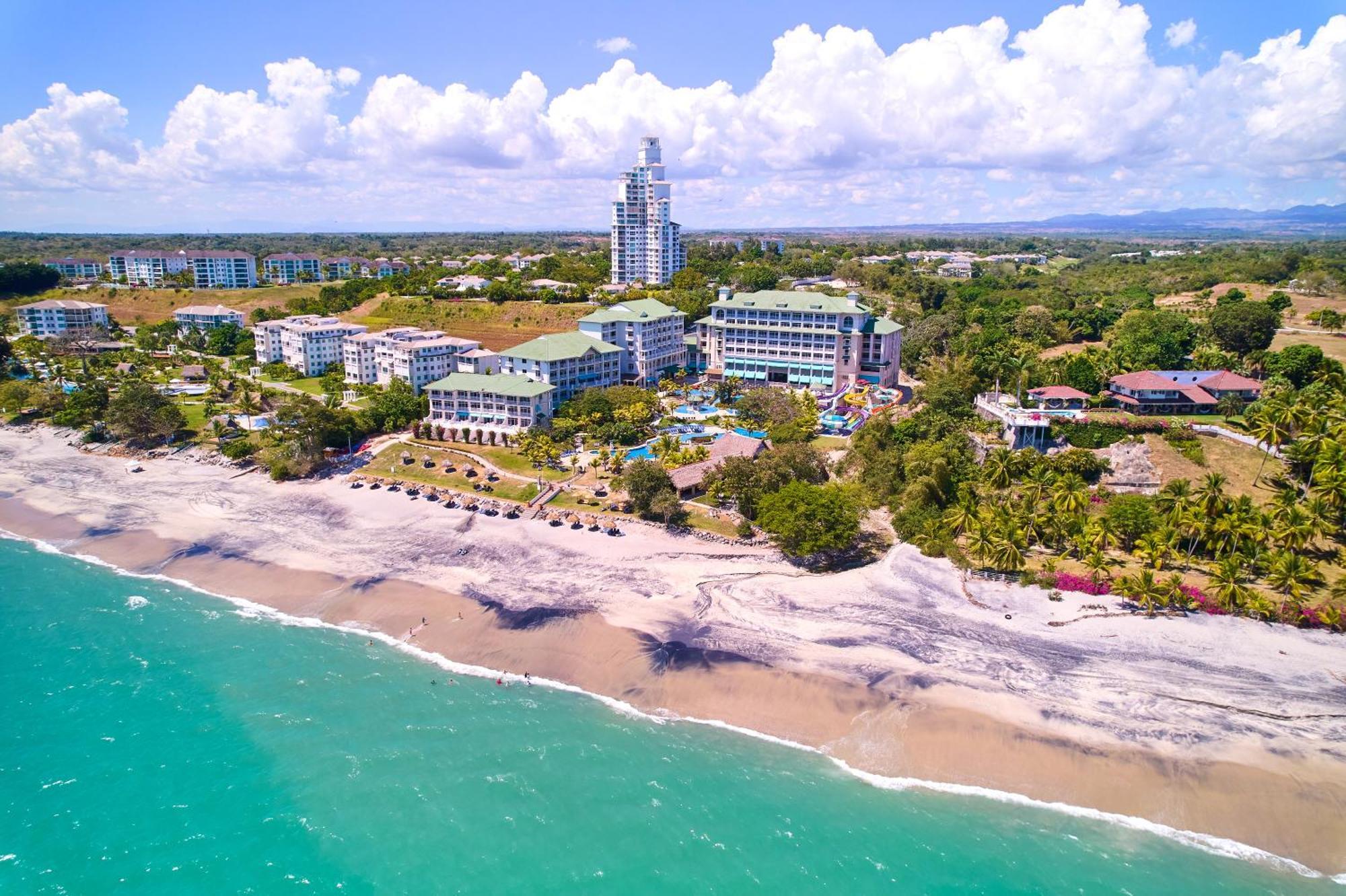 Gran Evenia Bijao Hotell Santa Clara  Exteriör bild Aerial view of the resort