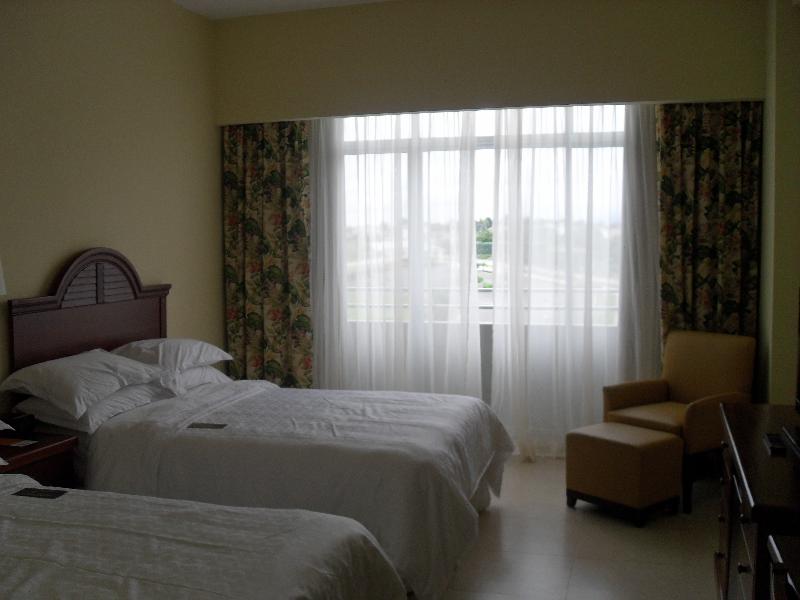 Gran Evenia Bijao Hotell Santa Clara  Exteriör bild A room at the hotel